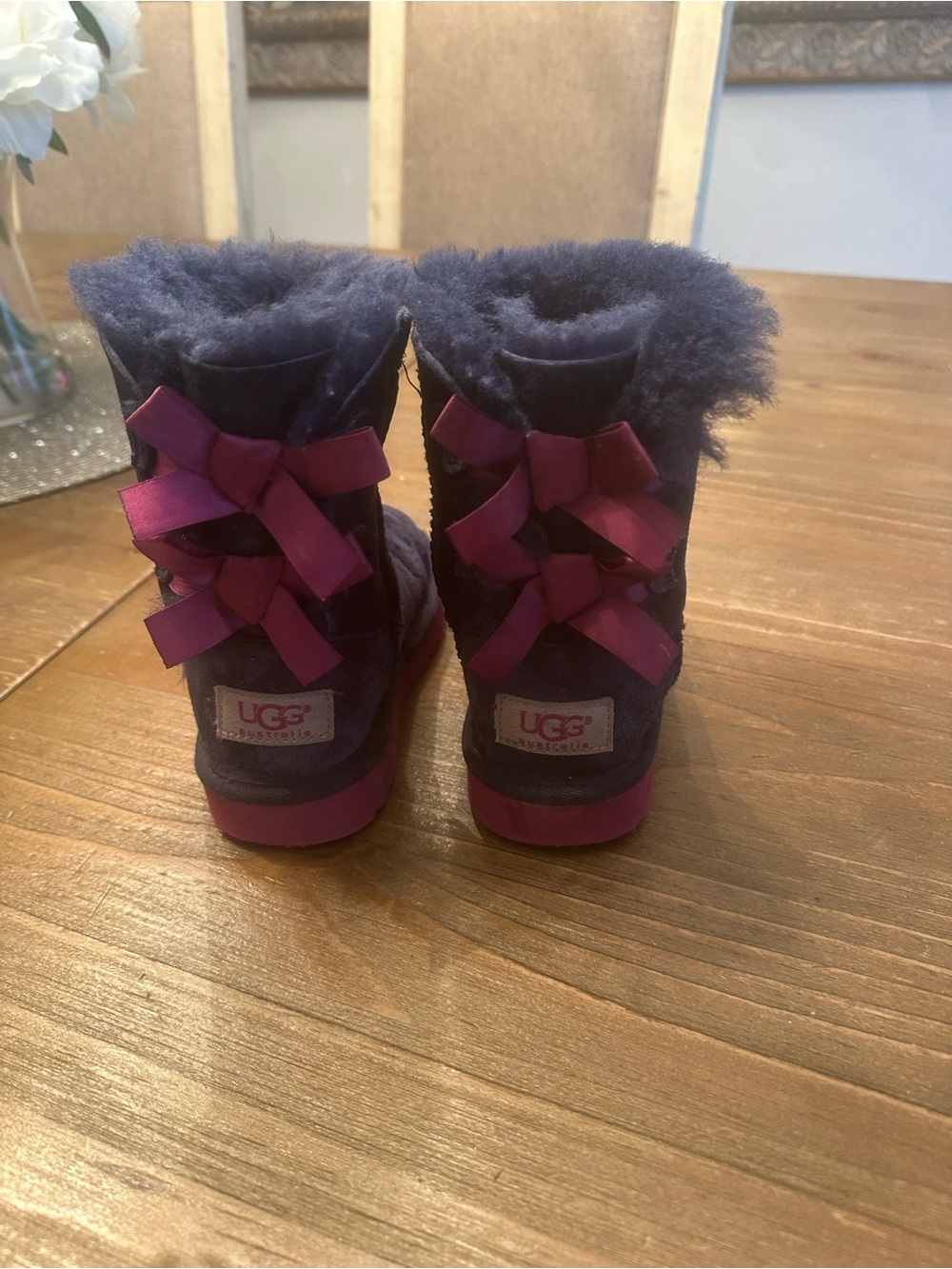 UGG Kids Navy and Magenta Bow Back Shearling Boot